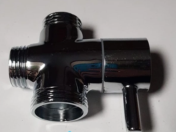 FLAT DUŞ YÖNLENDİRİCİSİ 1/2-1/2-3/4 (ERKEK-ERKEK-ERKEK) ürün görseli