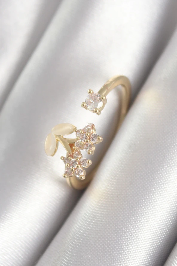 Pirinç Gold Renk Zirkon Taşlı Çiçek Model Kadın Yüzük - EBJ240408W23438 ürün görseli