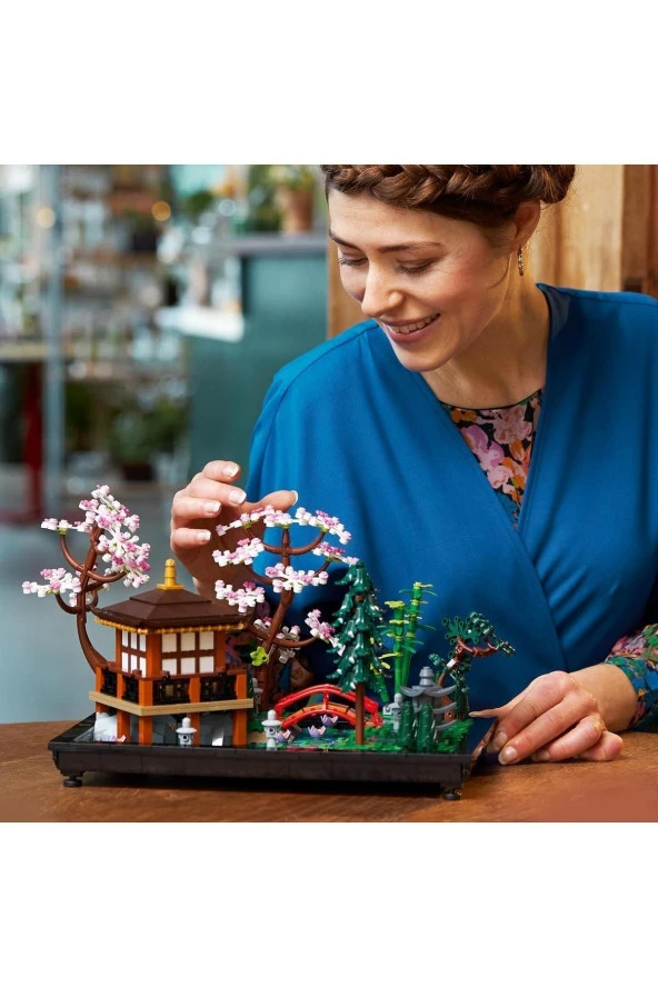 LEGO 10315 Icons Huzurlu Bahçe 1363 PARÇA - Resim 2