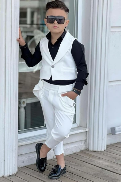 Erkek Çocuk Düğme Detaylı Yelek ve Boydan Düğmeli Beyaz Alt Üst Takım ürün görseli