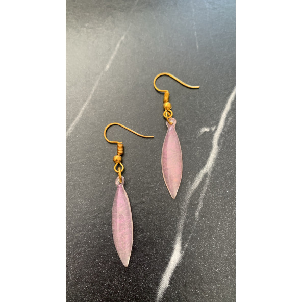 Yanardöner Pembe ve Turuncu Gold Aksesuar Simetrik Şekil Küçük Sallantılı Epoksi Küpe El Yapımı - Resim 3