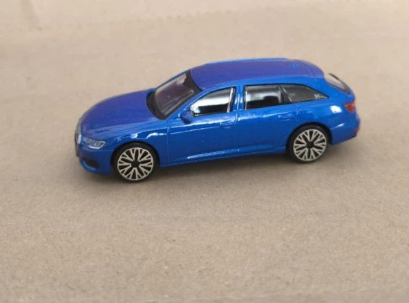 Bburago 1:43 Street Fire - AUDI A6 AVANT - 4