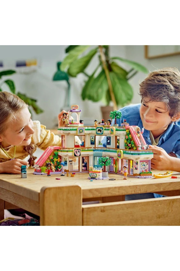 LEGO ® Friends Heartlake City Alışveriş Merkezi 42604 - Yaratıcı Oyuncak Yapım Seti (1237 Parça) - Resim 6
