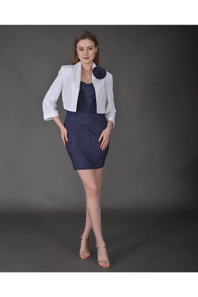 Modatalika Kadın Gül  Aksesuar Detaylı Blazer Ceket Ve Mini Denim Elbise ürün görseli 1