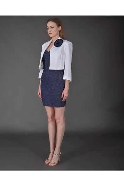 Modatalika Kadın Gül  Aksesuar Detaylı Blazer Ceket Ve Mini Denim Elbise - Resim 3