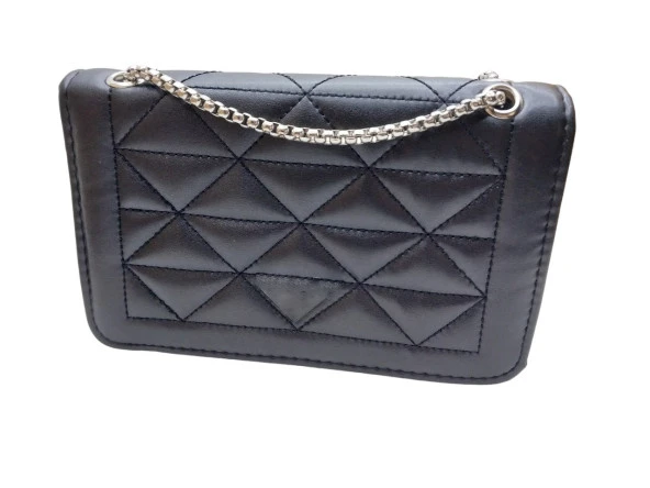 Gümüş Zincir Detaylı Askılı Siyah Çanta - 3