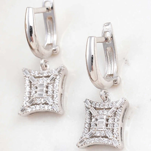 Himarry Gümüş Kare Zirkon Taşlı Kadın Küpe ürün görseli