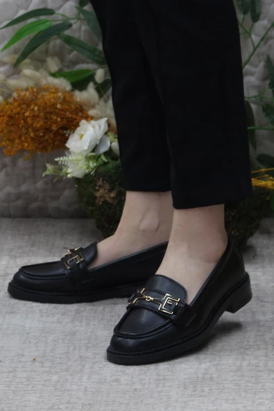 Fort 034-213 Siyah Cilt Toka Detaylı Rahat Loafer Kadın Ayakkabı - Resim 3