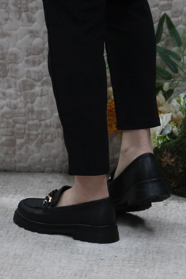 Fort 85116 Siyah Cilt Toka Detaylı Rahat Loafer Kadın Ayakkabı - Resim 4