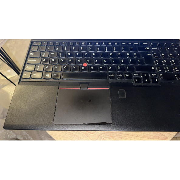 Lenovo T570 i5-7200U 16 GB 480 GB SSD HD Graphics 620 15,6" Notebook WİN10 - 4