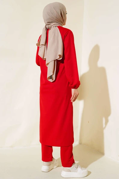 Yırtmaçlı Uzun İkili Takım Kırmızı - Resim 3