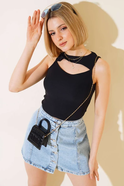 Göğüs Dekolteli Bluz Siyah ürün görseli 1