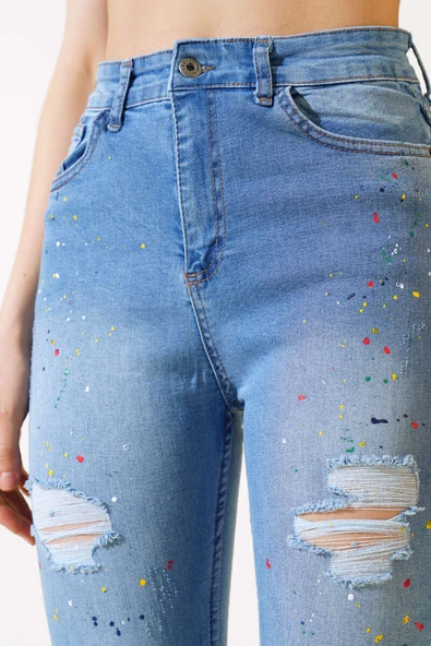 Renkli Desenli Yırtmaçlı Kot Pantolon Orta Mavi - Resim 4