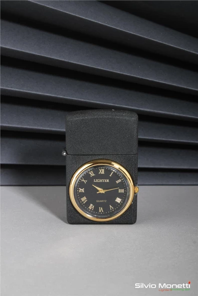 Silvio Monetti Siyah Özel Tasarım Kapaklı Saatli Model Gazlı Çakmak 24CSM808BMR01 ürün görseli 1