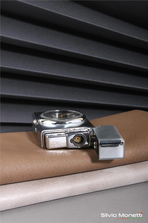 Silvio Monetti Gümüş Özel Tasarım Kapaklı Saatli Model Gazlı Çakmak 24CSM810MDZR03 - Resim 5