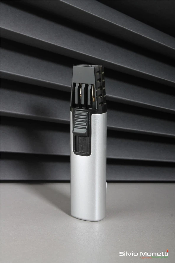 Silvio Monetti Gümüş Özel Tasarım Güçlü Çift Pürmüz Gazlı Çakmak 24CSM844MR04 ürün görseli 1