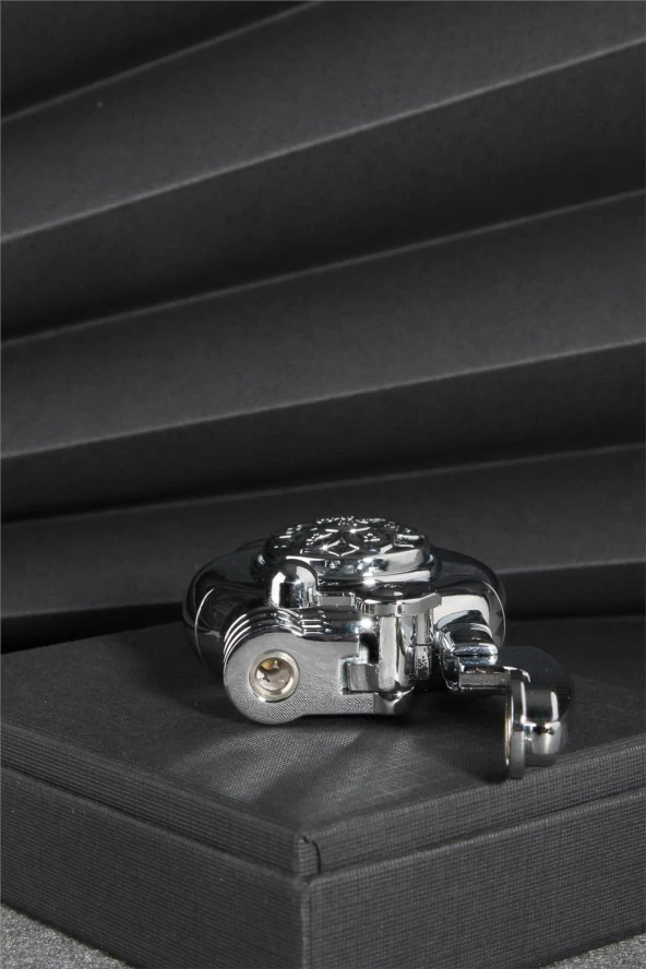 Silvio Monetti  Gümüş Renk Özel Tasarım Çarklı Gazlı Çakmak  24CSM891MR03 - Resim 3