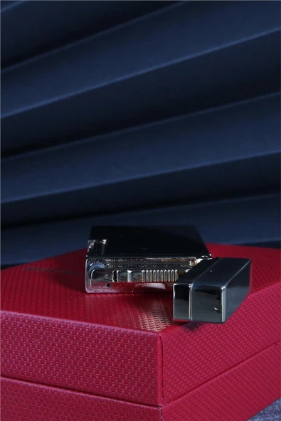 Silvio Monetti  Gri Renk Kapaklı Özel Tasarım Gazlı Çakmak  24CSM900TR01 - Resim 5