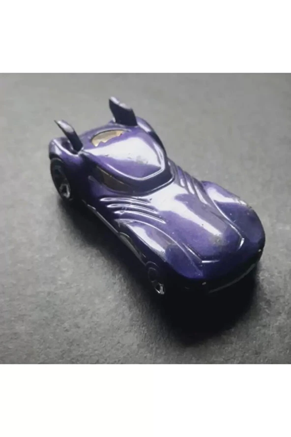 howlin heat 2010 hot wheels batmobile 1/64 Ölçekdir