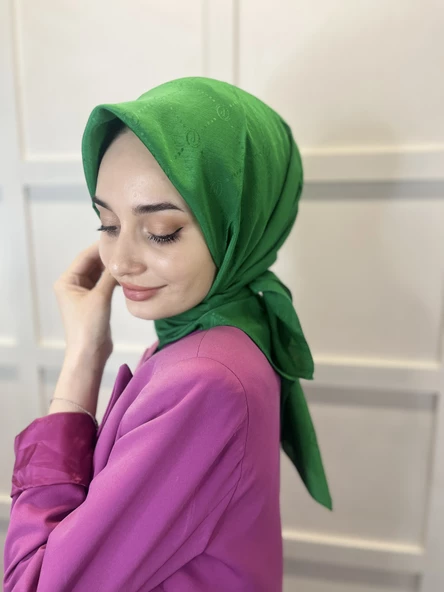 Jakarlı Monogram Eşarp, Piramit Monogram, Desenli Eşarp 01009  BENETTON - Resim 3