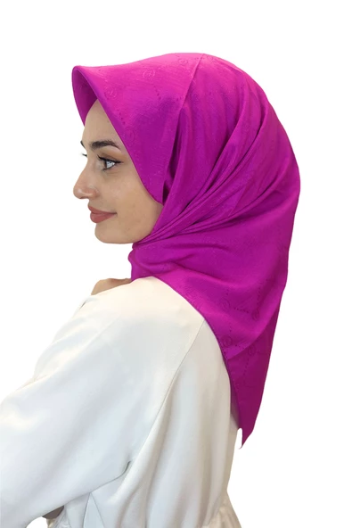 Jakarlı Monogram Eşarp, Piramit Monogram, Desenli Eşarp 01009  ERGUVAN ürün görseli