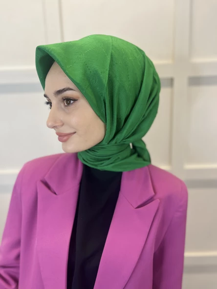 Jakarlı Monogram Eşarp, Piramit Monogram, Desenli Eşarp 01009  BENETTON - Resim 2