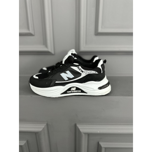NEW BALANCE KADIN SPOR AYAKKABI SİYAH  BEYAZ - 3