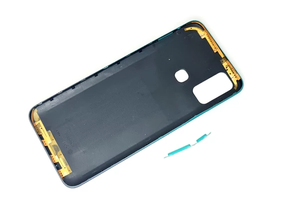 Infinix HOT 9 PLAY KASA Arka Pil Batarya Kapağı YEŞİL - Resim 2