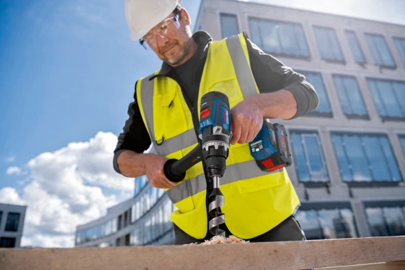 Bosch Professional GSB 18V-150 C Akülü Darbeli Delme/Vidalama Makinesi (2x8,0 Ah ProCORE18V) - 2