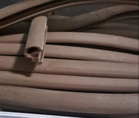 GEÇMELİ AHŞAP KASA KAPI FİTİLİ KAHVERENGİ ( 1 METRE FİYATIDIR ) - Resim 2