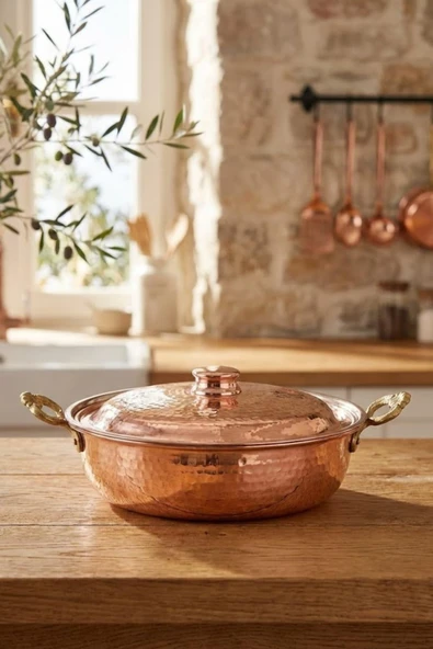 Turna Bakır Beyoğlu Kapaklı Tava 1 No 18 Cm El Dövme Kırmızı Turna7576-1 ürün görseli 1