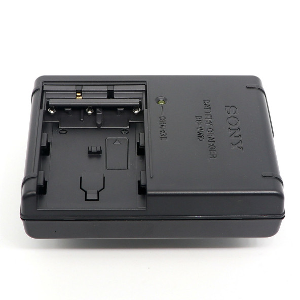 SONY BC-VM10 Şarj Cihazı NP-FM50 FM55H FM500H FM70 FM90 QM71D SLR-A900 A450 A500 A550 A560 A580 A77 - 4