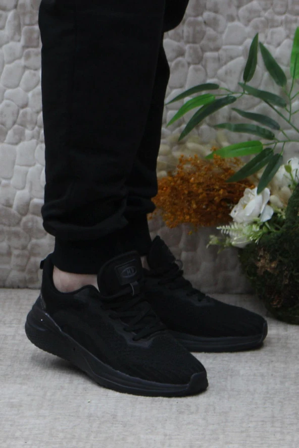 M.P 241 1509 Siyah Rahat Hafif Orijinal Ürün Erkek Spor Ayakkabı