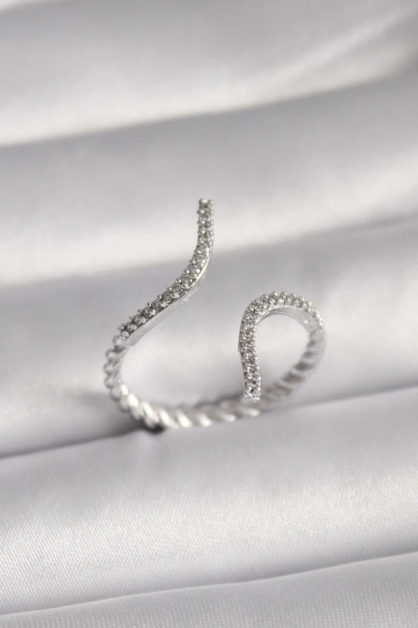 Pirinç Gümüş Renk Zirkon Taşlı Kadın Yüzük - TJ-BYK3095 ürün görseli 1