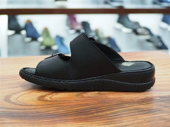 SİYAH HAKİKİ DERİ KADIN TERLİK - Resim 3