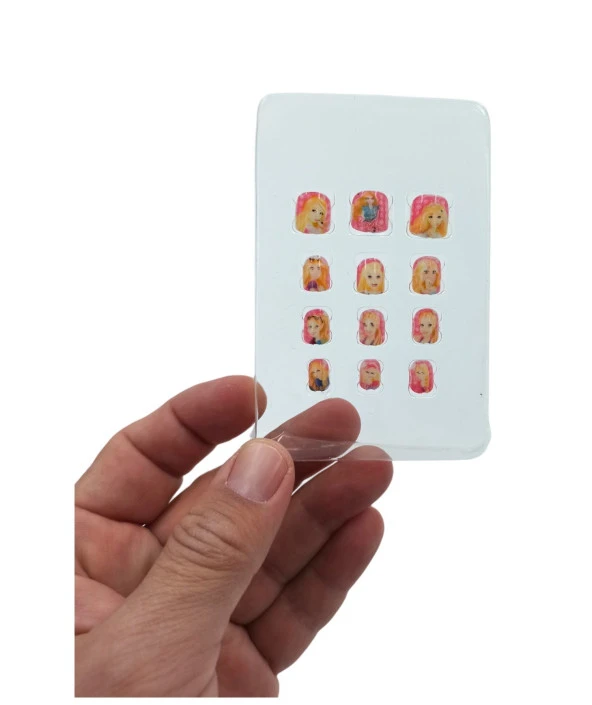 Barbie Temalı Tırnak Oyuncakları ile Minik Prenseslerin Parmak Uçlarında Renk Cümbüşü! - 2