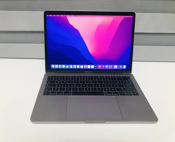 APPLE A1708 MACBOOK PRO 2017 i5 8GB RAM 128GB SSD - SIFIR AYARINDA , MAĞAZA GARANTİLİ