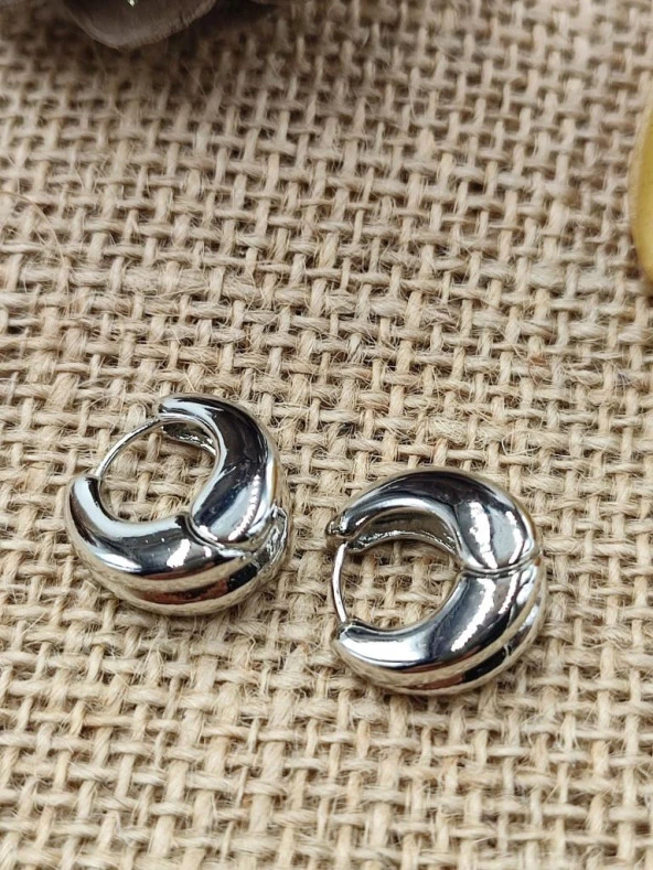 Yuvarlak Model Kadın Küpe Beyaz Renk - 3