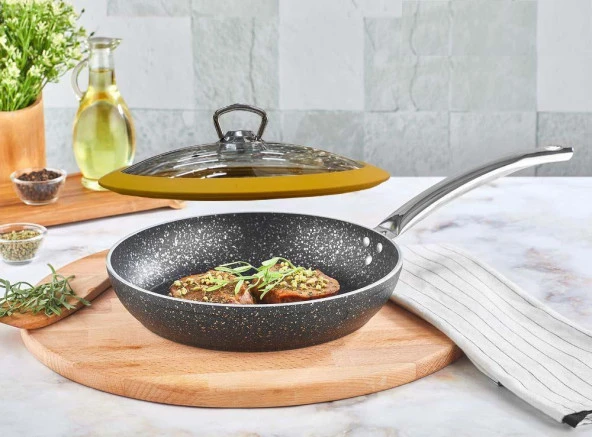 Granit Tava 26 CM Sarı Silikon Kapaklı ürün görseli