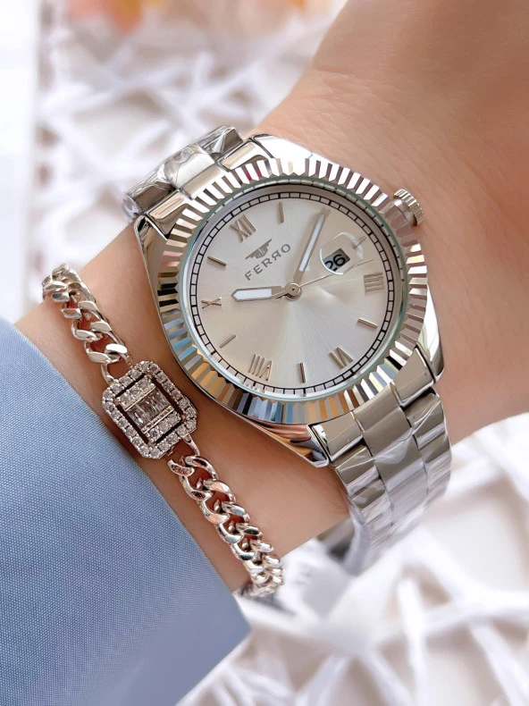Ferro Gümüş Renk Takvimli Renk Kararmaz Renk Atmaz 3 Atm  Özel Tasarım Kadın Kol Saati EFL21127A ürün görseli