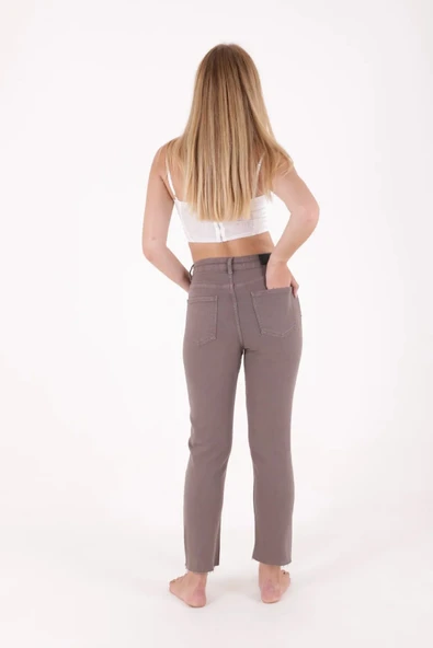 Paçaları Dikişsiz ve Yüksek Belli Cepli Astarsız Kadın Kot Pantolon Mom Fit Jean Gri Denim - 4
