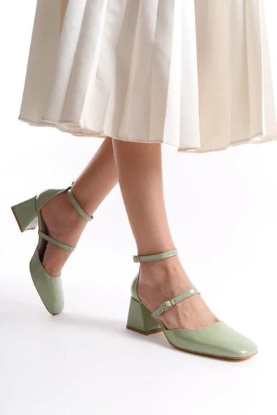 Sigva Mary Jane Yazlık Mint Yeşili Rugan Kalın Topuklu Bantlı Ayakkabı ürün görseli