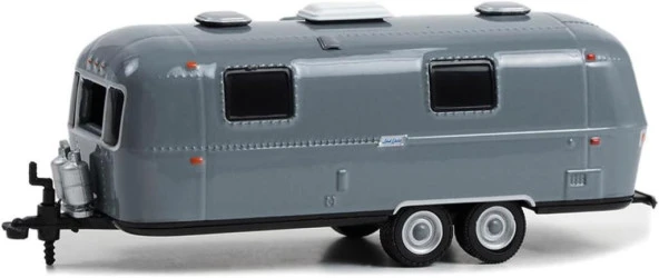 Greenlight 1971 Airstream Double-Axle Land Yacht Safari Custom 1/64 Model Araba
