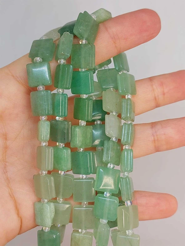 Aventurin Taşı Yandan Oyuklu Kare Kesim 10x10mm Dizi (49572) ürün görseli