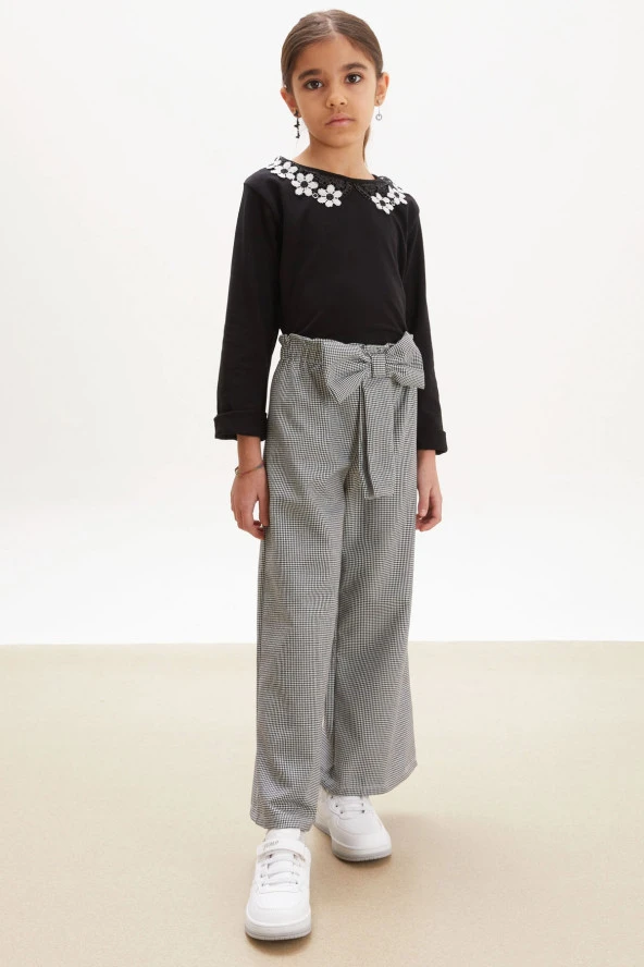 Siyah Dantel Detaylı Bluzlu Fiyonklu Pantolonlu Kız Takım 18163