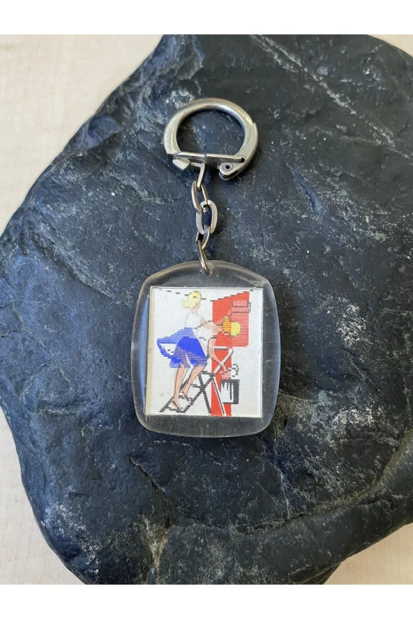 VİNATGE AVRUPA HAREKETLİ GÖRÜNTÜLÜ PLASTİK ANAHTARLIK - 3