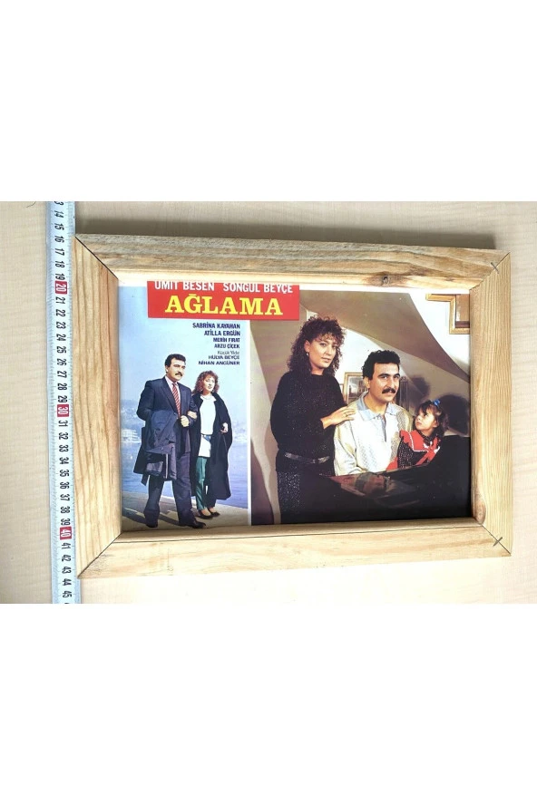 VİNTAGE 27X37CM AHŞAP ÇERÇEVELİ İNCE KARTON YEŞİLÇAM FİLM KARTPOSTALI ÜMİT BESEN AĞLAMA - 4