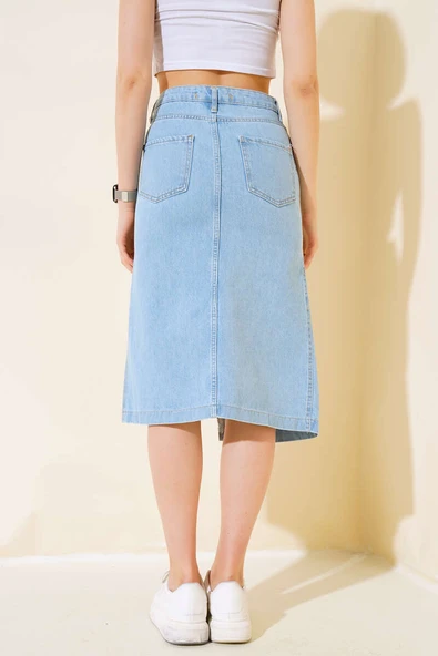 Önü Yırtmaçlı Kısa Kot Etek Açık Mavi - Resim 3