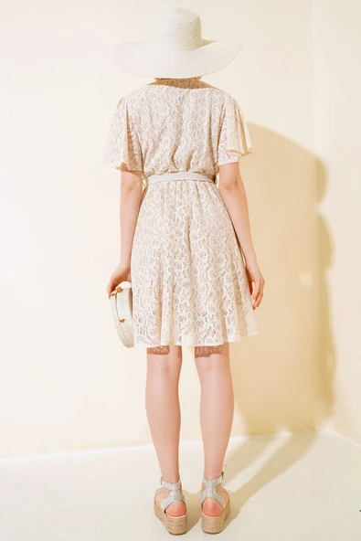 Dantelli Hasır Kemerli Elbise Bej - Resim 3