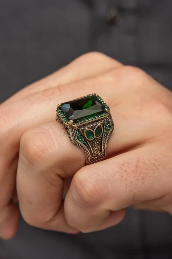 Yeşil Taşlı Faset Kesim 925 Gümüş Erkek Yüzük ürün görseli